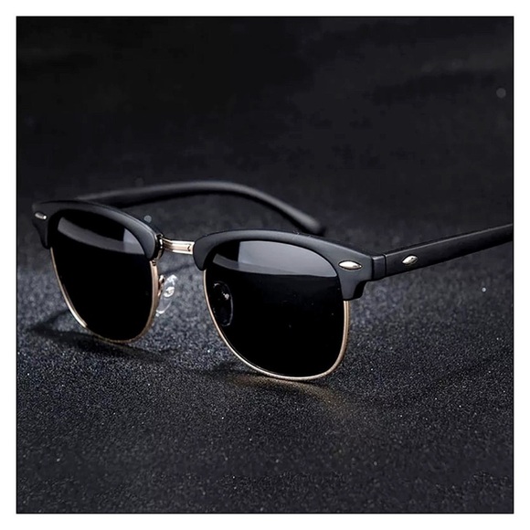 New Half Metal Black & Gold With Black Lenses - Picture 1 of 4